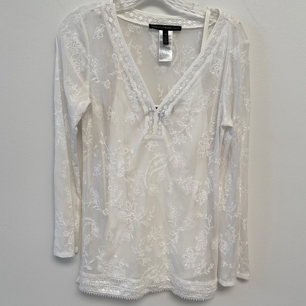 White House Black Market Ivory Lace Long Sleeve Top/tunic with camisole